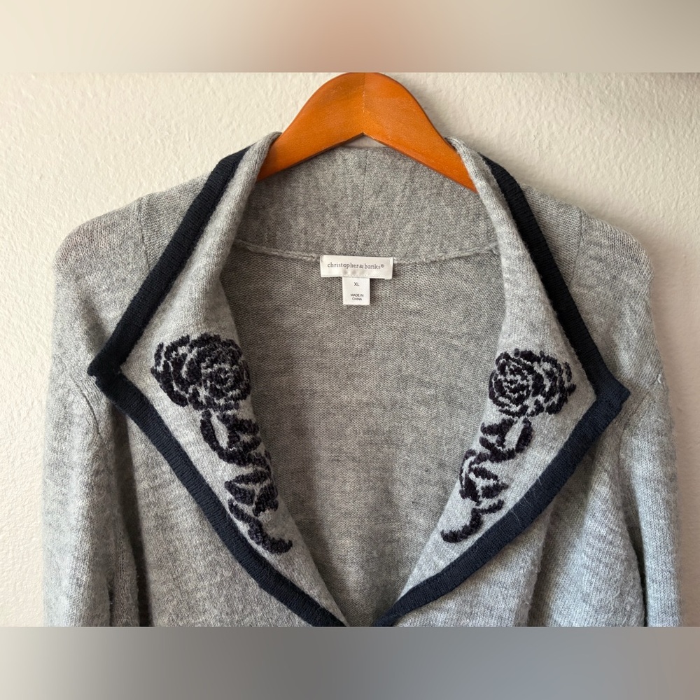 Christopher & Banks Tailored Gray Embroidered Floral Cardigan Sweater Women’s XL - Picture 5 of 10
